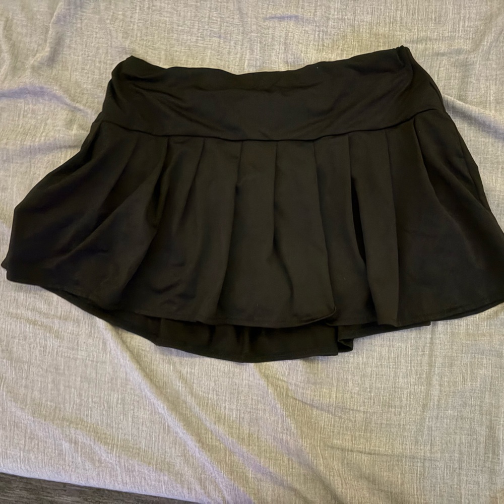 Elegant Black Strapless Top